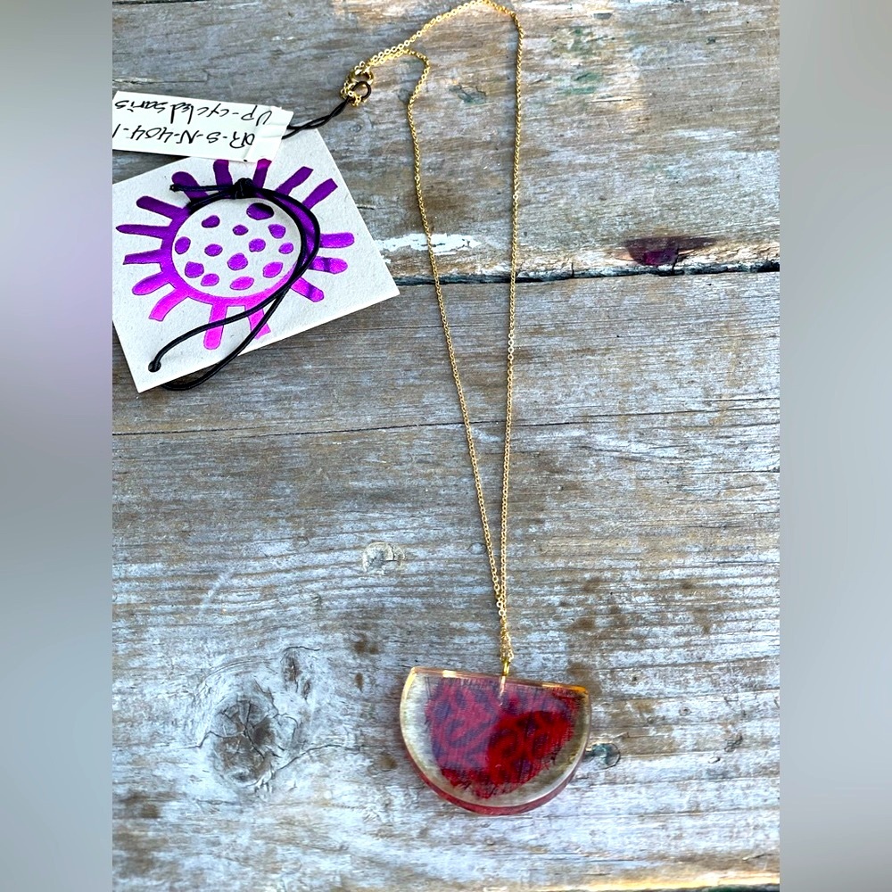 Fair Trade Necklace red sari gold chain